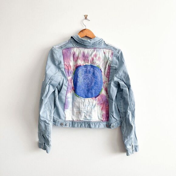 Calvin Klein Jeans Womens Denim Jacket Cropped Pastel Applique Light Wash Large - Picture 2 of 7